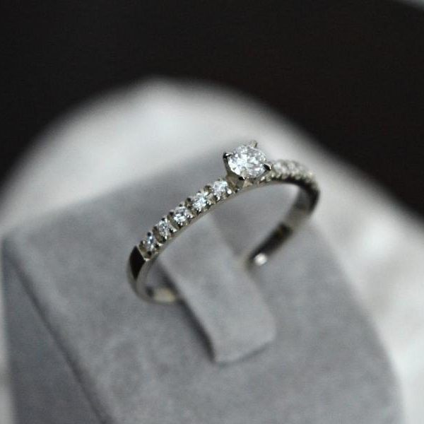 Sužadėtuvių žiedas su deimantais 0.454 ct