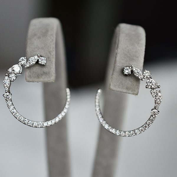 Auskarai su briliantais