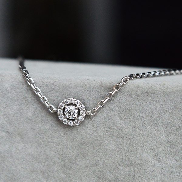 Auksinė apyrankė su deimantais 0.15 ct