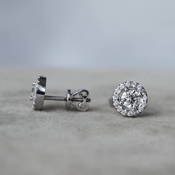 auskarai su briliantais