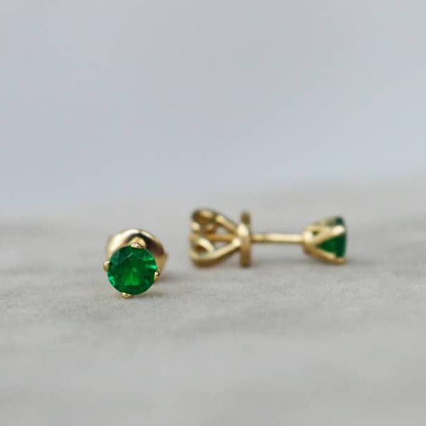 auskarai su smaragdais