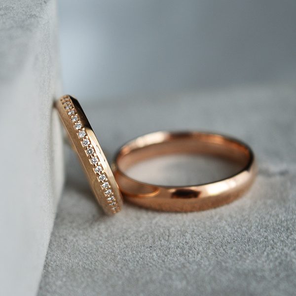 vestuviniai ziedai su deimantais