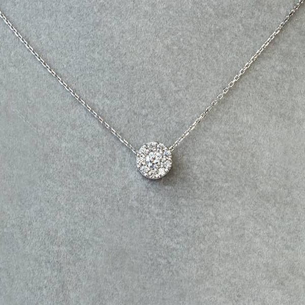 grandinele su deimantais