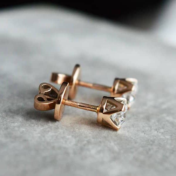 auskarai su deimantais