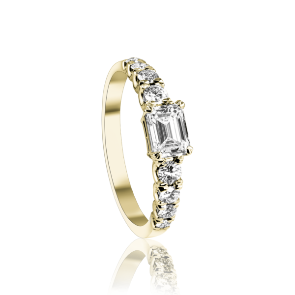 geltono aukso ziedas su deimantais